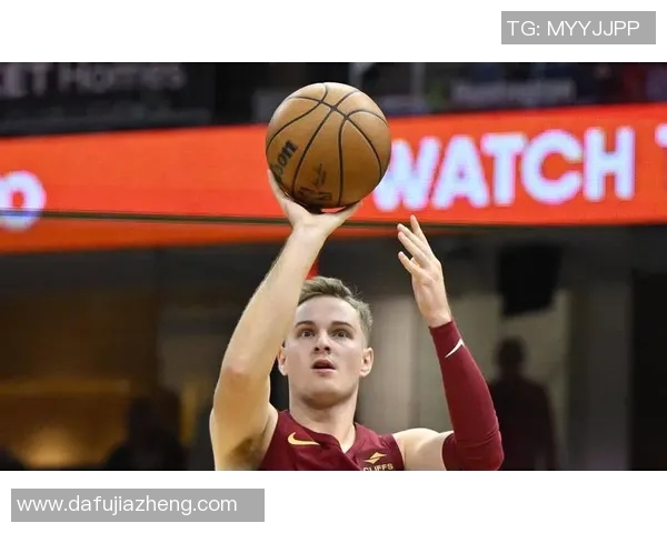 骑士替补球员梅里尔三分球命中率大幅提升展现出色投射能力 骑士替补球员梅里尔三分球命中率大幅提升展现出色投射能力